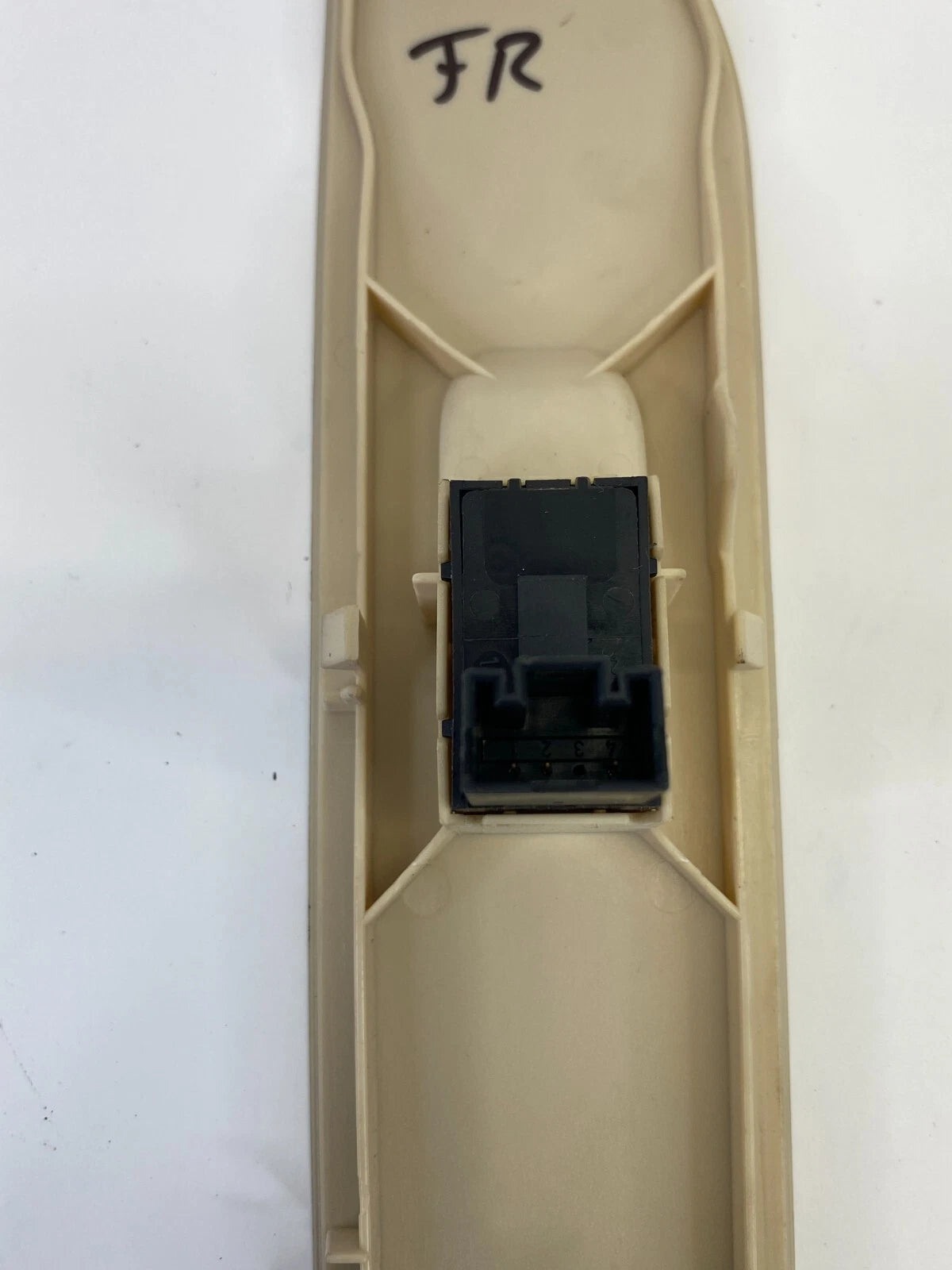 2009-2017 VW CC PASSENGER POWER WINDOW SWITCH CONSOLE FRONT RIGHT OEM 3C8857858G