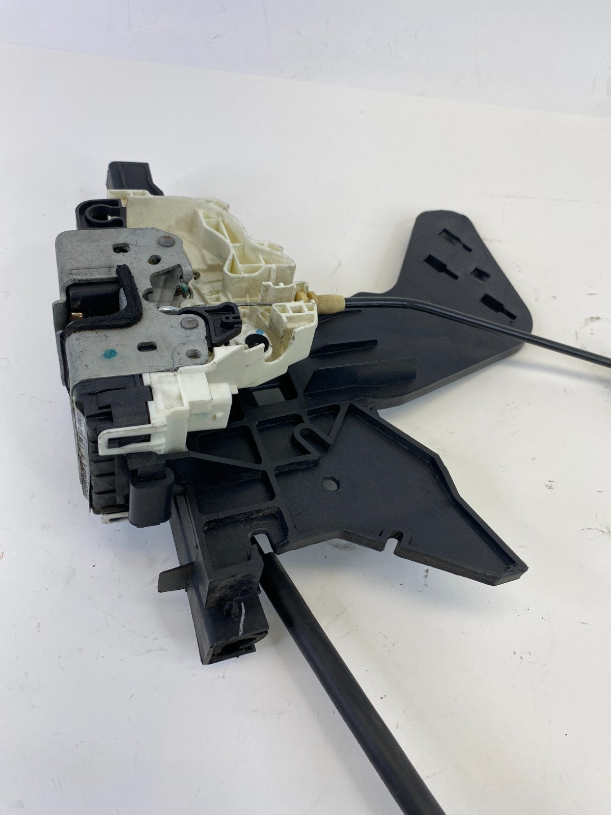 11-16 Chrysler Town & Country Front Right Door Lock Latch Actuator P04589694AB