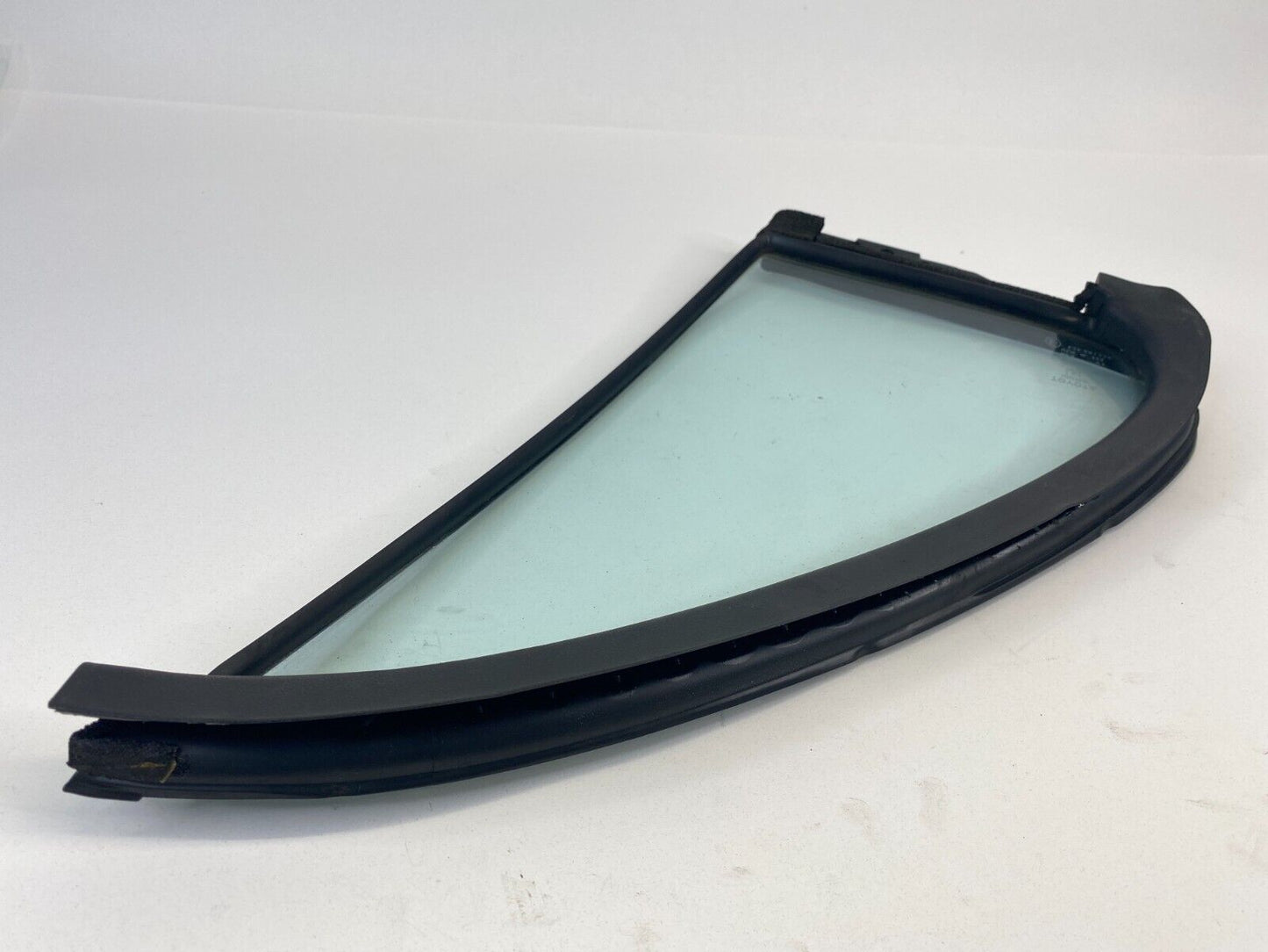 92-96 Toyota Camry SEDAN Rear Left Door Quarter Vent Window Glass 68189-32010