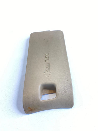 03 04 05 06 07 HONDA ACCORD FUSE BOX COVER LID BEZEL TRIM 83162-SDA-A00 OEM