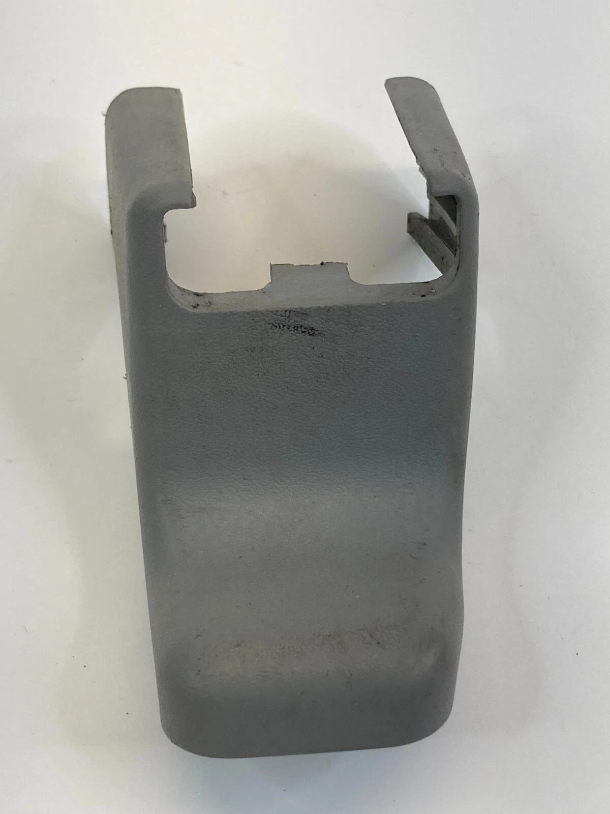 07-11 TOYOTA CAMRY FRONT LEFT DRIVER SIDE SEAT RAIL TRACK END COVER TRIM OEM