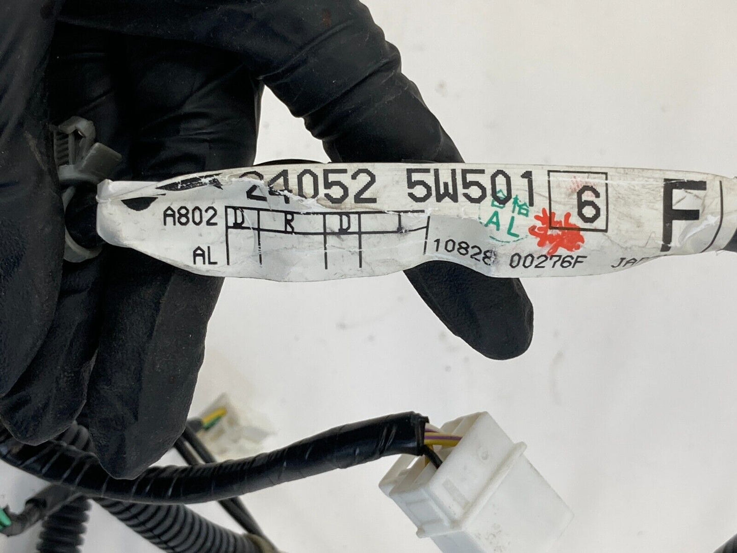 2001-2003 Nissan Pathfinder Rear Back Side Door Wire Wiring Harness 24052-5W501