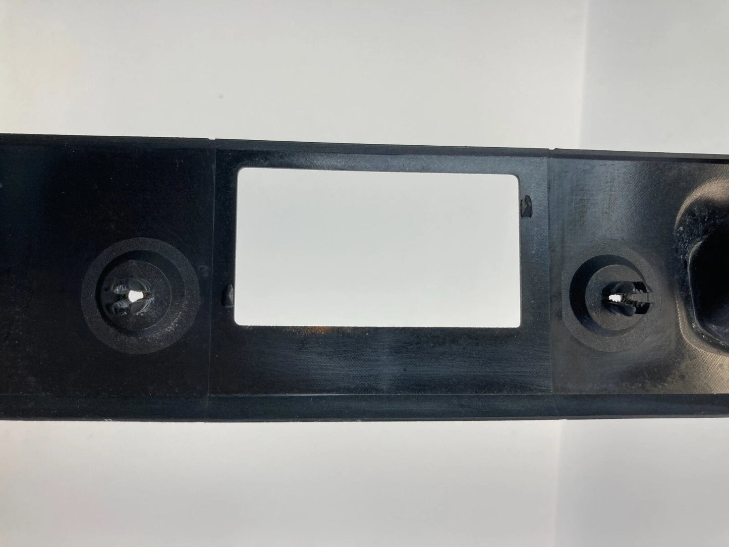 2003-2009 MERCEDES-BENZ E 320 TRUNK LID HANDLE PANEL COVER TRIM A2117500193