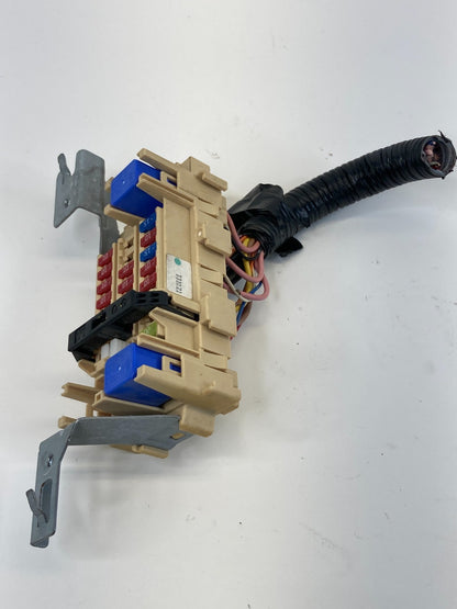 2013-2019 Nissan Sentra 1.8L L4 CVT Interior Under Dash Fuse Junction Relay Box