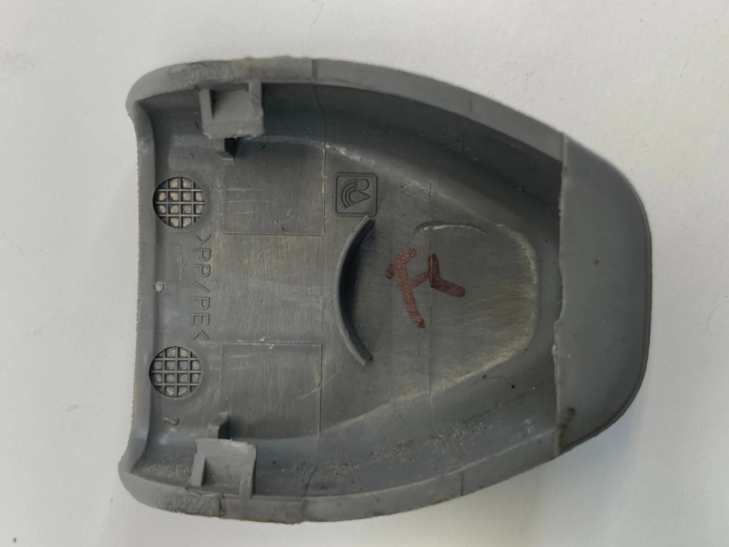 03-08 TOYOTA COROLLA 07-11 CAMRY FRONT LEFT DOUBLE CAB SEAT BELT RETRACTOR COVER
