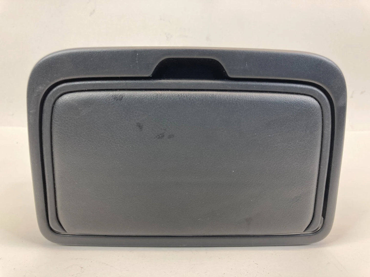 2002 2003 LEXUS ES300 REAR SEAT CENTER CONSOLE CUP HOLDER CUPHOLDER 72806-50020