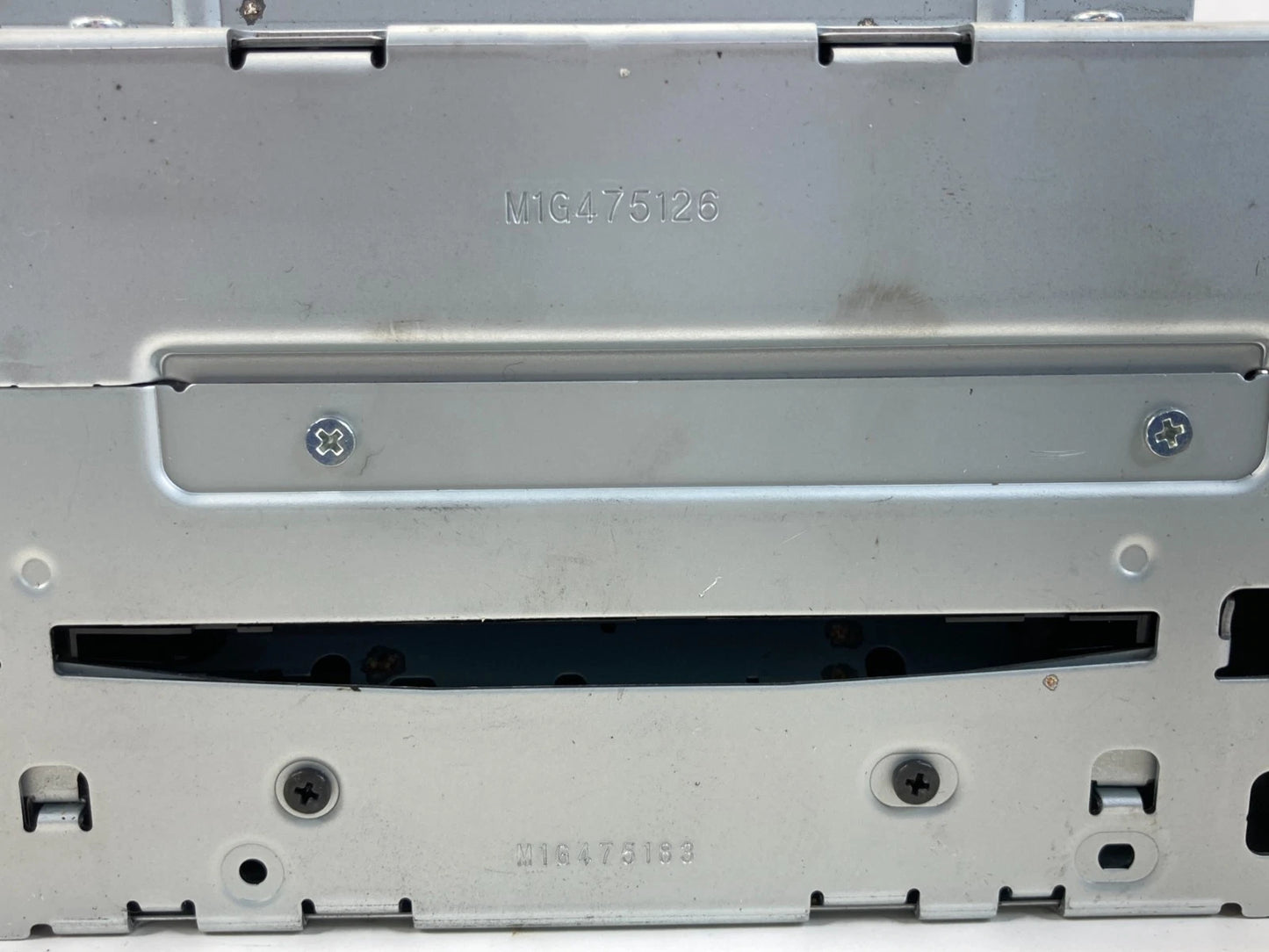 2011 11 Buick Regal AM/FM Radio CD Disc Player Receiver 20907419 OEM