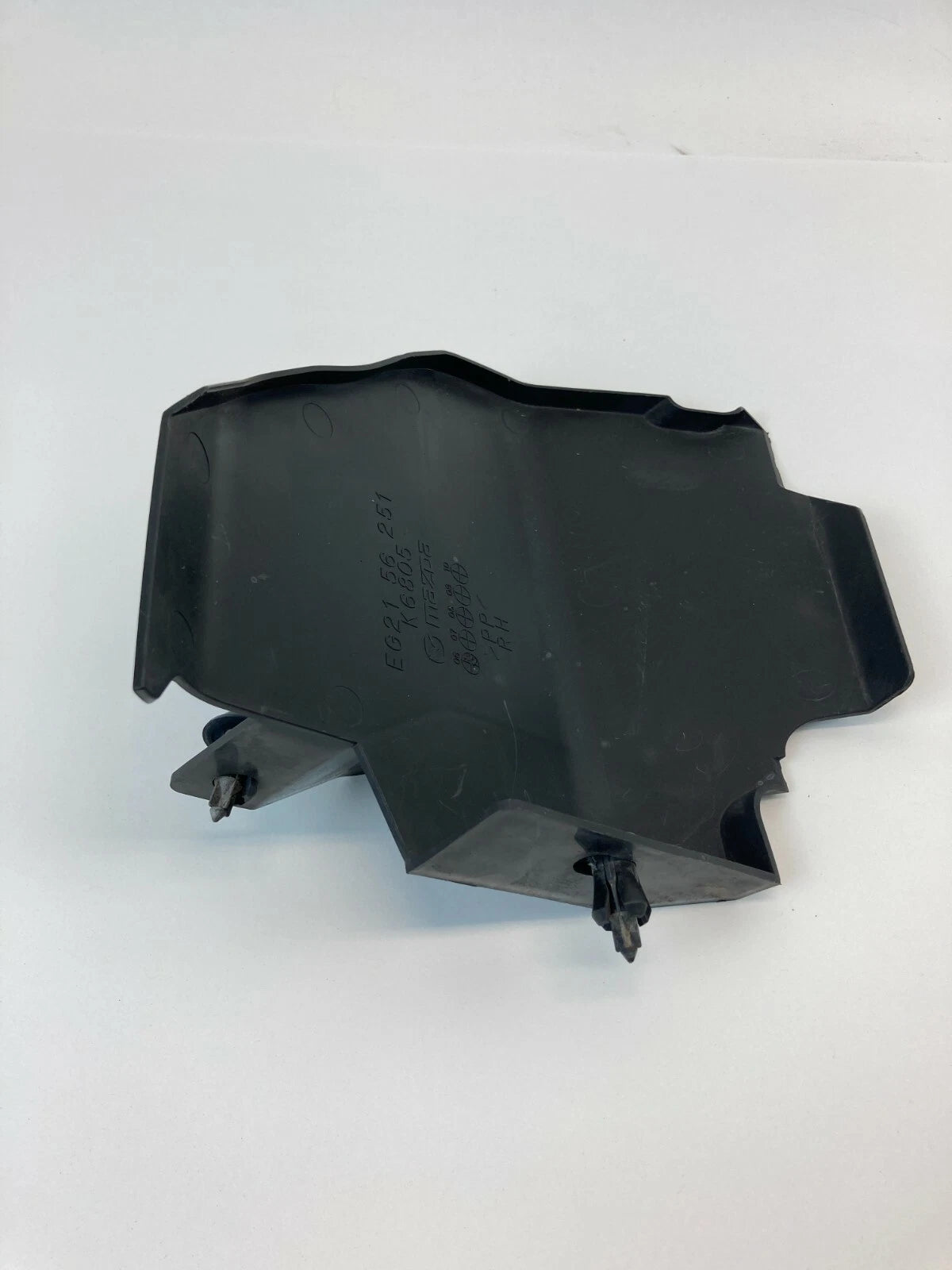 07-09 MAZDA CX-7 CX7 RIGHT PASSENGER SIDE RADIATOR SUPPORT SEAL PLATE EG2156251