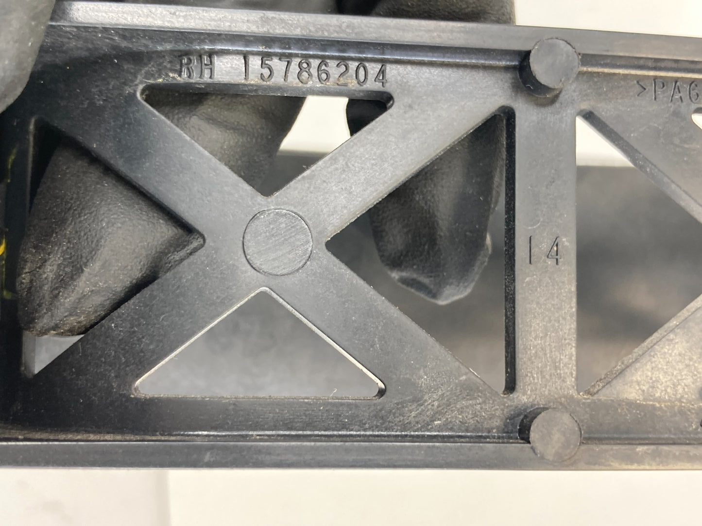 07-16 GMC Acadia 10-17 Equinox Rear Right Side Exterior Door Handle 15786204