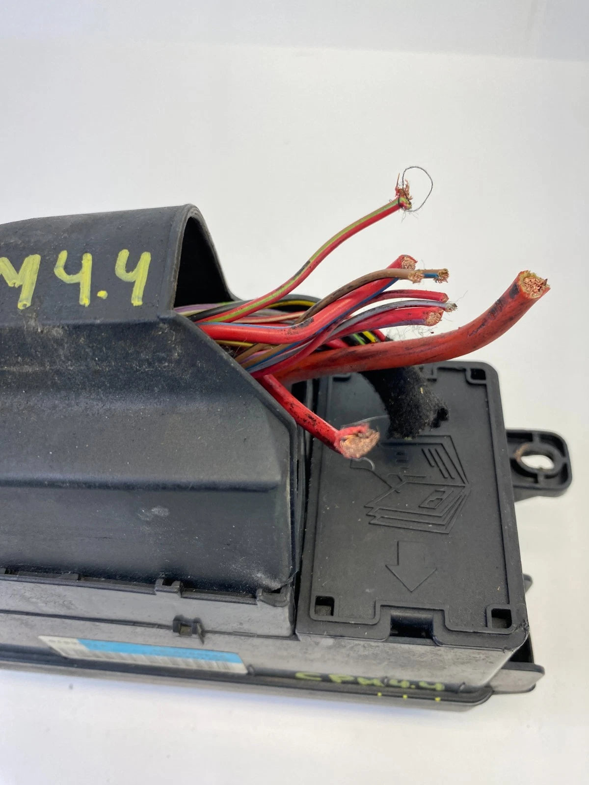 2010 2011 MINI COOPER S ENGINE FUSE BOX RELAY JUNCTION MODULE 924094301 OEM
