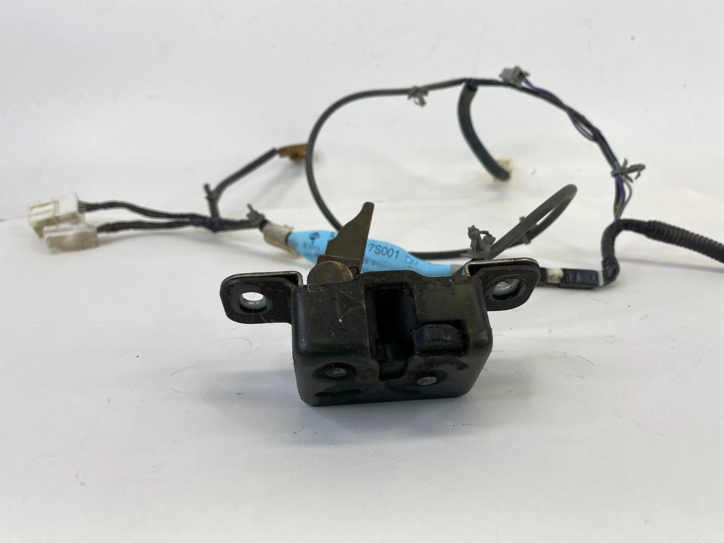 2005-2015 Nissan Armada Rear Liftgate Window Glass Hatch Latch Lock 24051-7S001