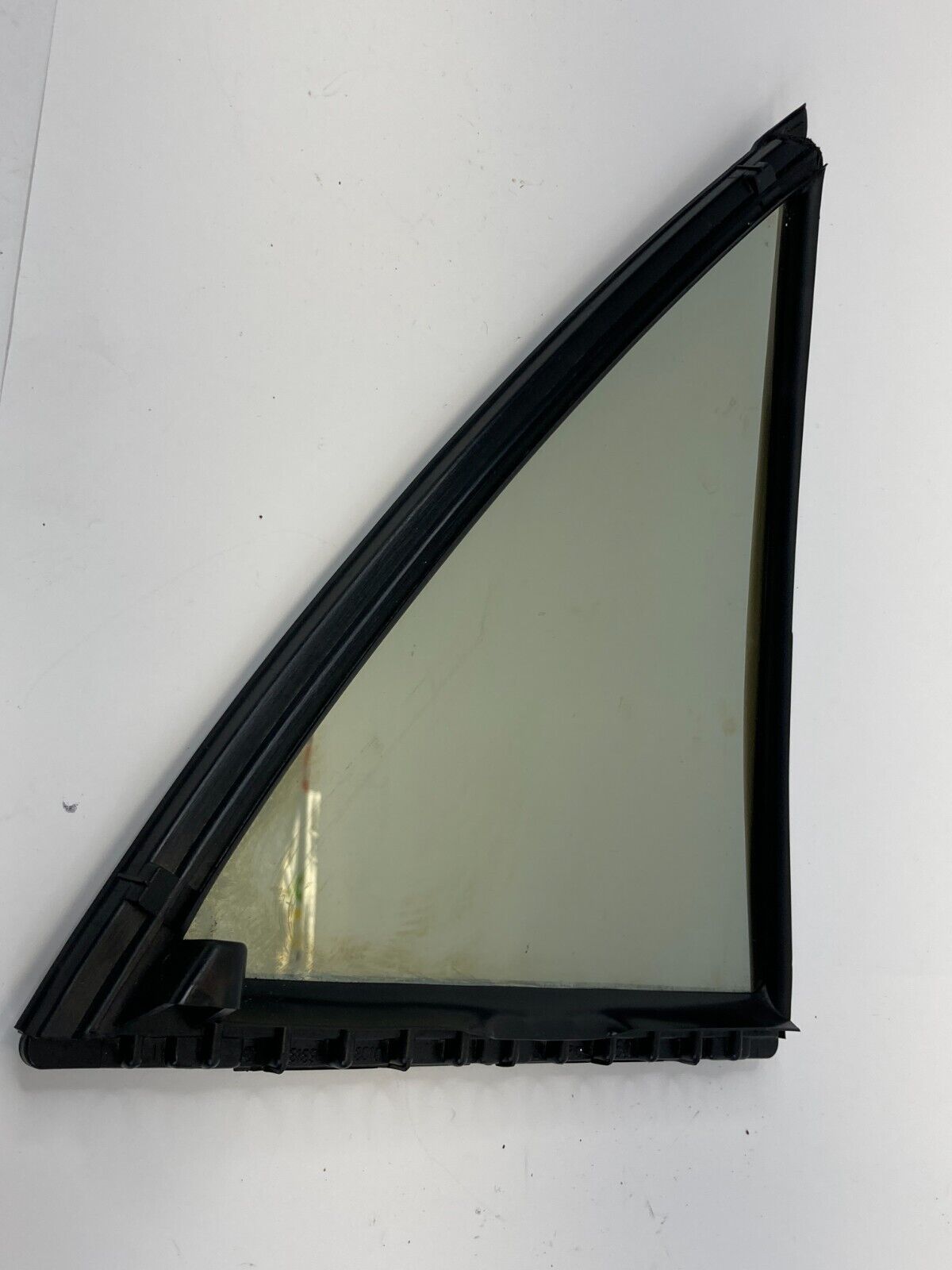 1999-2003 Lexus RX300 Rear Left Driver Side Door Vent Window Glass 68189-48010