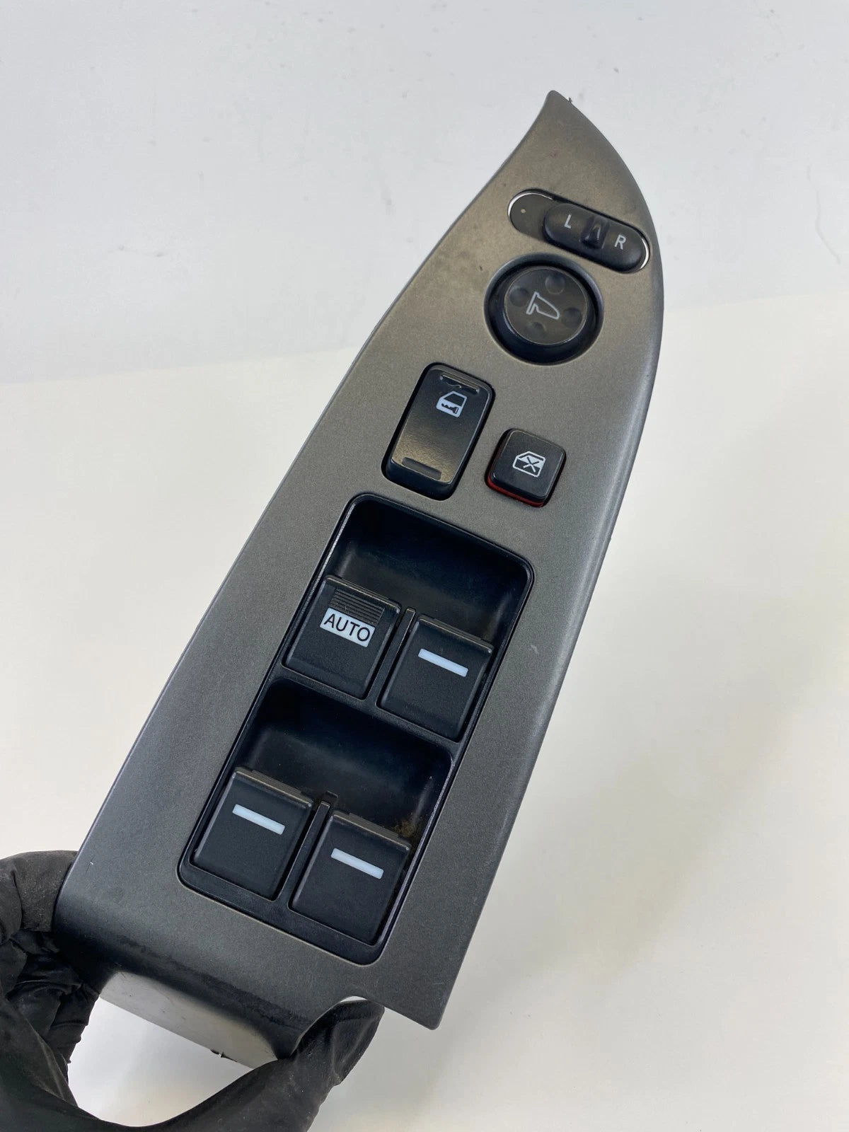 2006-2010 HONDA ODYSSEY FRONT LEFT SIDE DOOR POWER MASTER WINDOW CONTROL SWITCH