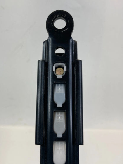 2002 2003 LEXUS ES300 RIGHT PASSENGER SIDE SEAT BELT HEIGHT ADJUSTER D526001 OEM