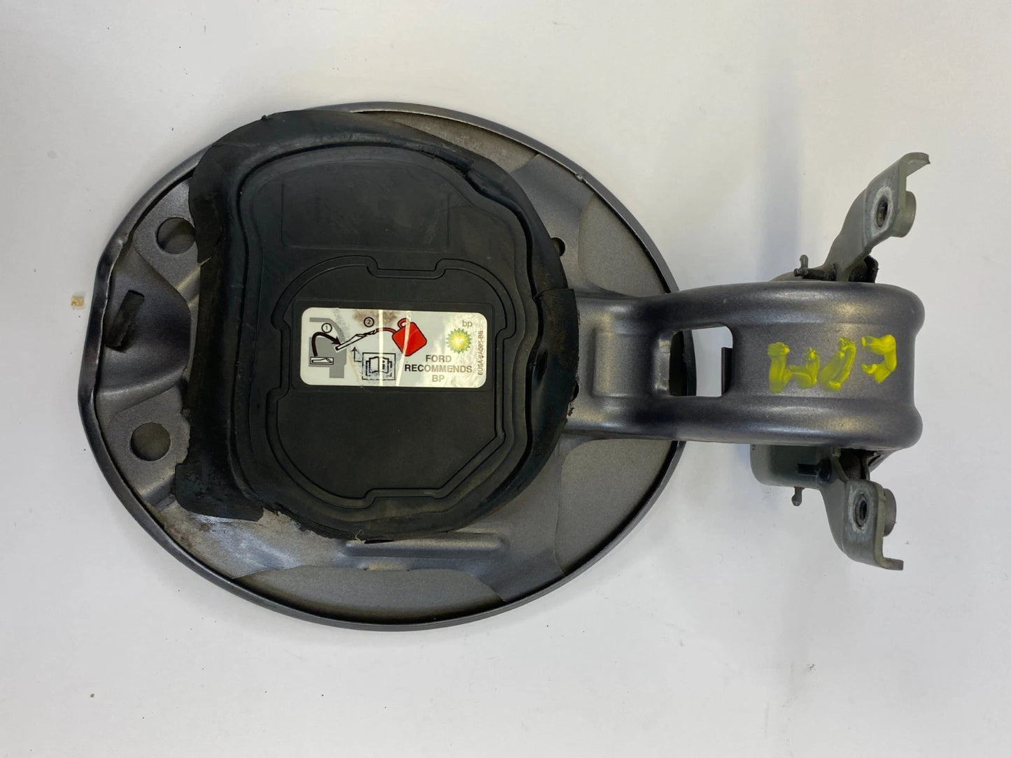 2008-2012 FORD ESCAPE FUEL FILLER GAS TANK DOOR LID CAP ASSY 78405A26-AA OEM