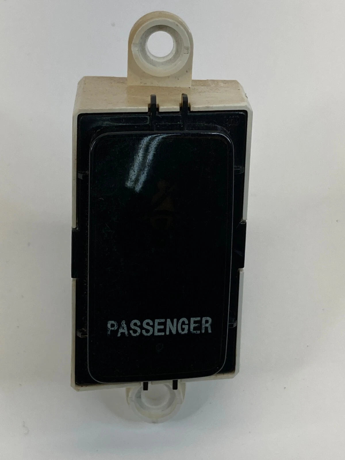 06-11 HYUNDAI SONATA PASSENGER SEAT BELT INDICATOR REMINDER LIGHT SWITCH OEM