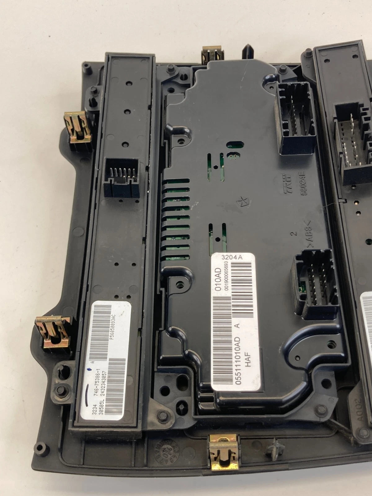 2005-2007 JEEP GRAND CHEROKEE A/C HEATER CLIMATE CONTROL PANEL BEZEL 56050093AC