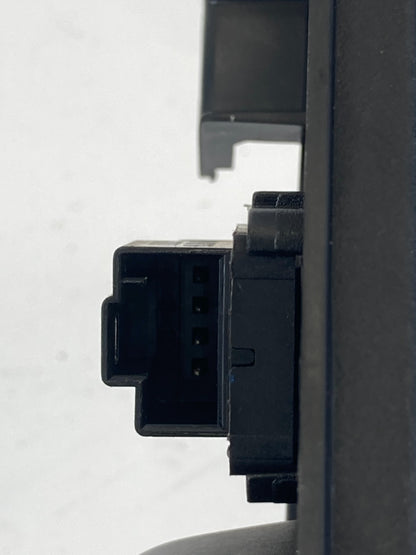 2012-2015 Volkswagen Passat Front Right Side Interior Door Handle w/ Tweeter OEM