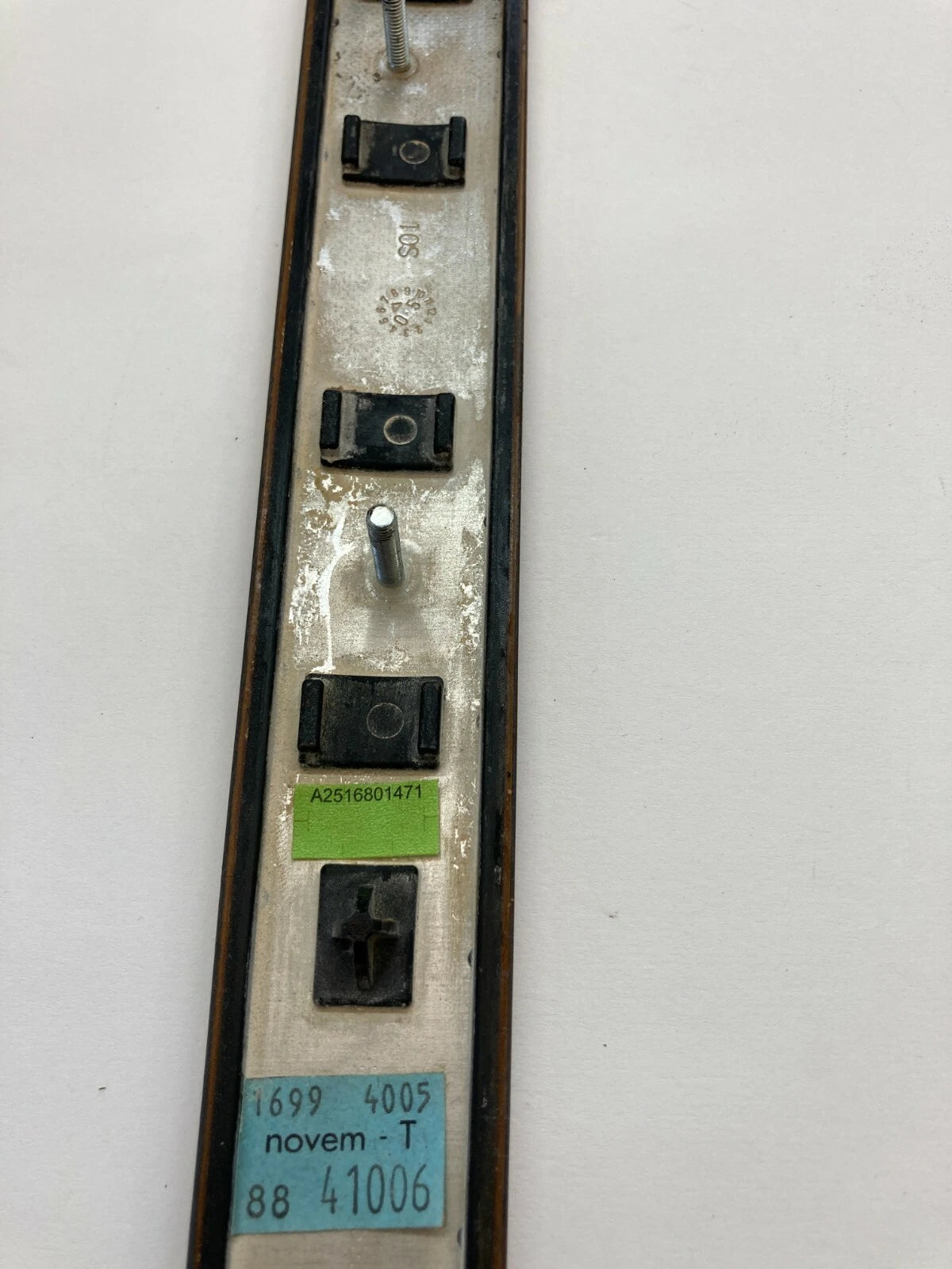 2006-2010 MERCEDES-BENZ R350 FRONT RIGHT DASH MOLDING TRIM PANEL BEZEL WOOD OEM