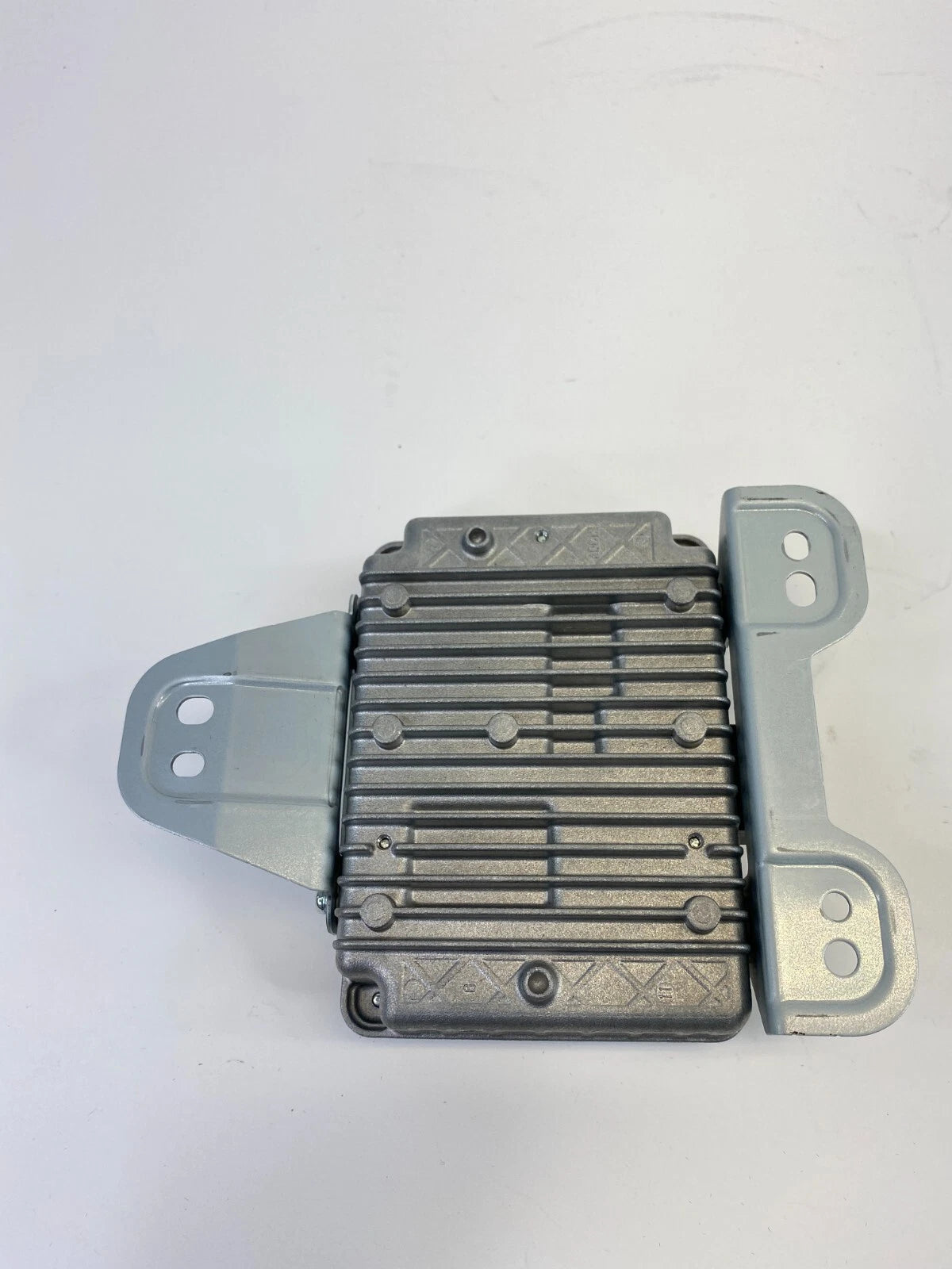 2012-2016 MERCEDES-BENZ E350 AC DC POWER INVERTER MODULE UNIT A1669820020 OEM