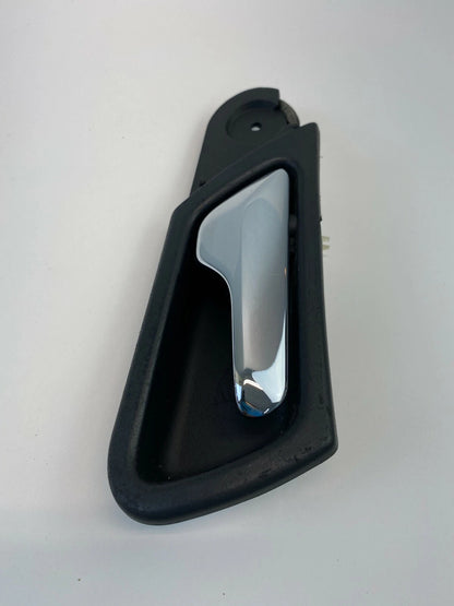 2006-2007 MERCEDES-BENZ C280 FRONT RIGHT SIDE PASSENGER INNER DOOR HANDLE OEM