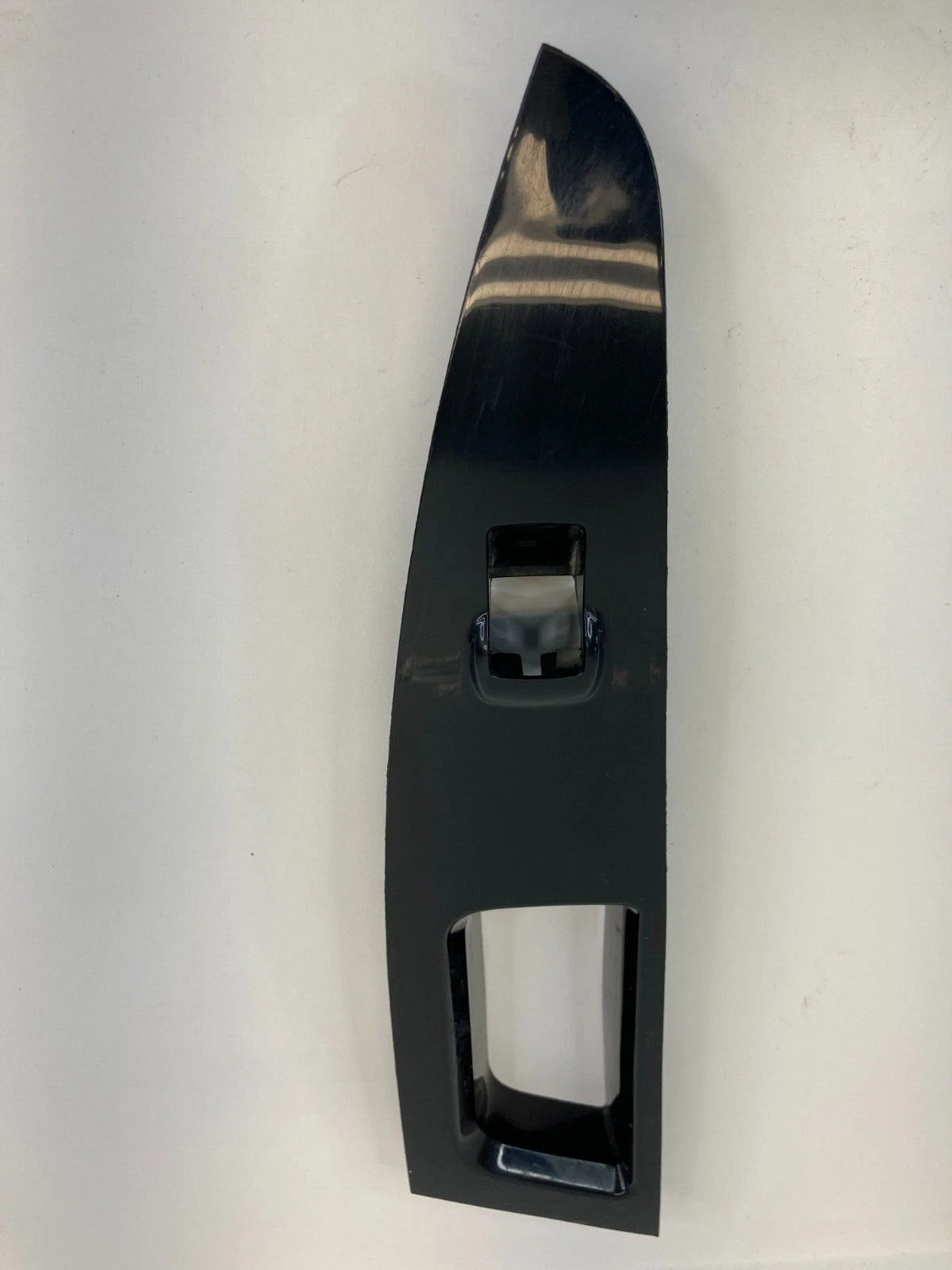 2013-2016 FORD FUSION REAR LEFT DOOR WINDOW SWITCH COVER BEZEL OEM DS73-14A568-B