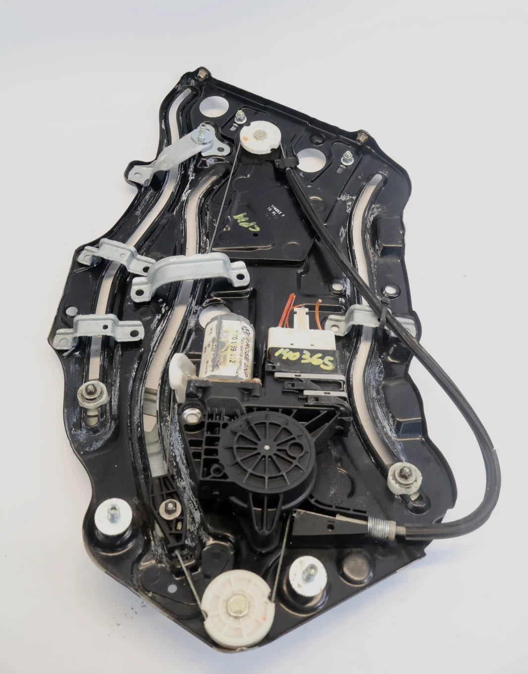 03-10 VW BEETLE CONVERTIBLE REAR RIGHT WINDOW REGULATOR MOTOR 1Y0-959-812