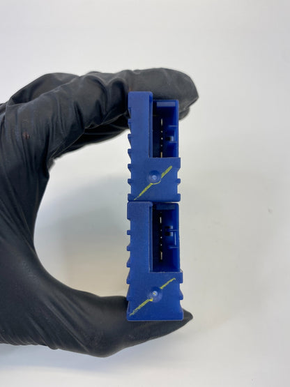 03-09 Range Rover Center Console Left & Right Rear Seat Heater Control Switch