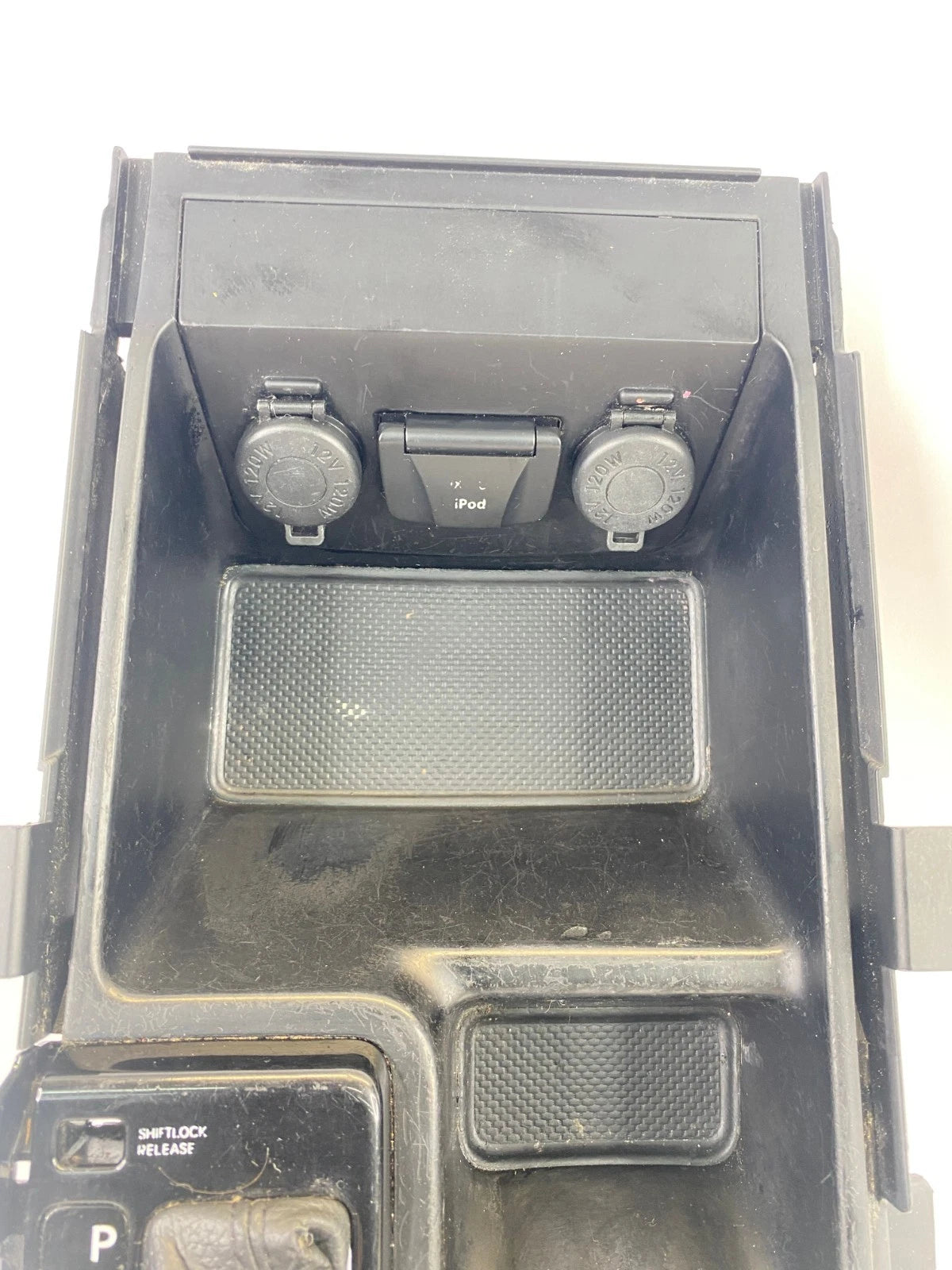 2011-2014 HYUNDAI SONATA AUTOMATIC SHIFTER BEZEL CONSOLE TRIM OEM 84650-3Q000