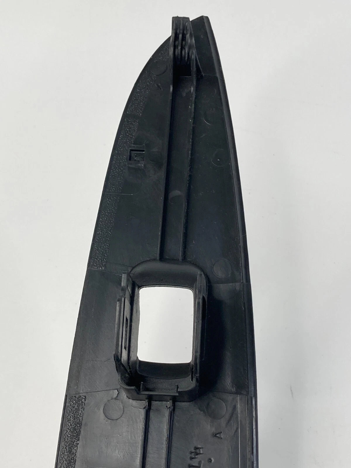 2008-2012 CHEVROLET MALIBU REAR LEFT SIDE WINDOW SWITCH BEZEL TRIM 20952791 OEM