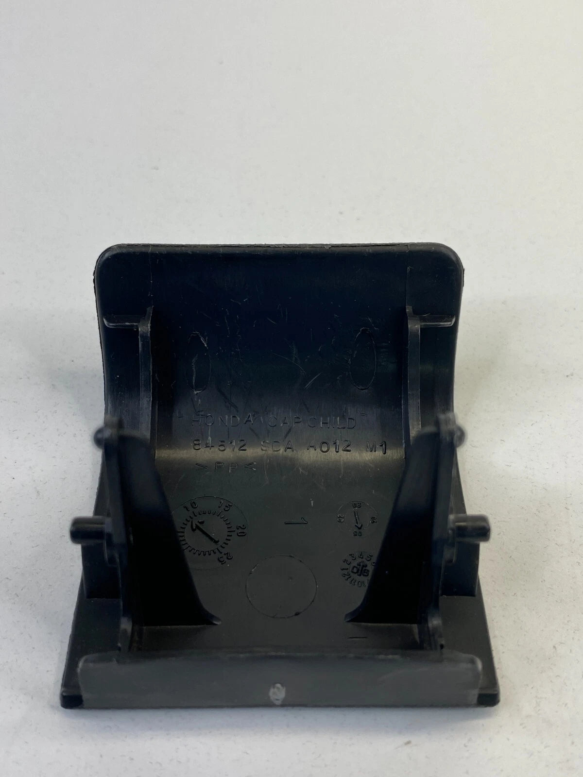 2003-2007 HONDA ACCOD SEDAN REAR BODY CHILD ANCHOR COVER TRIM RESTRAIN 84512SDA