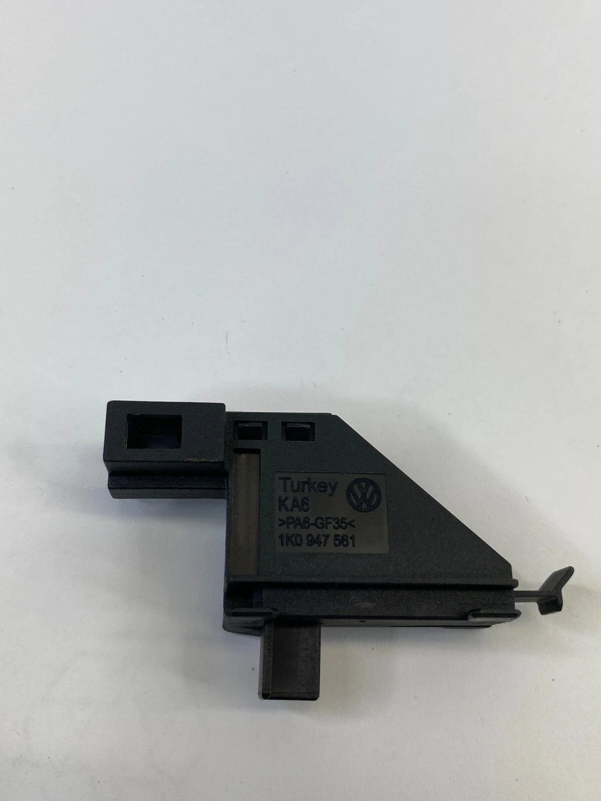 2010-2018 VOLKSWAGEN JETTA GLOVE BOX COMPATMENT BOX LIGHT LAMP SWITCH 1K0947561