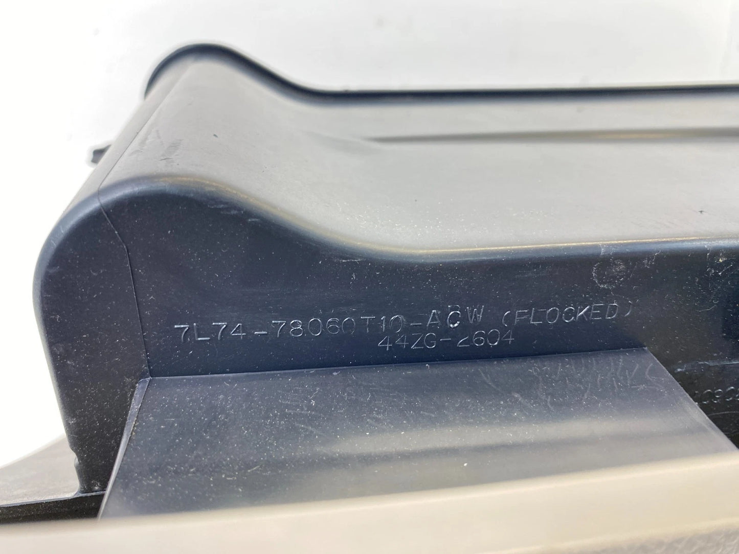 2007-2014 FORD EXPEDITION GLOVE BOX STORAGE COMPARTMENT 7L74-78060T10-ACW OEM