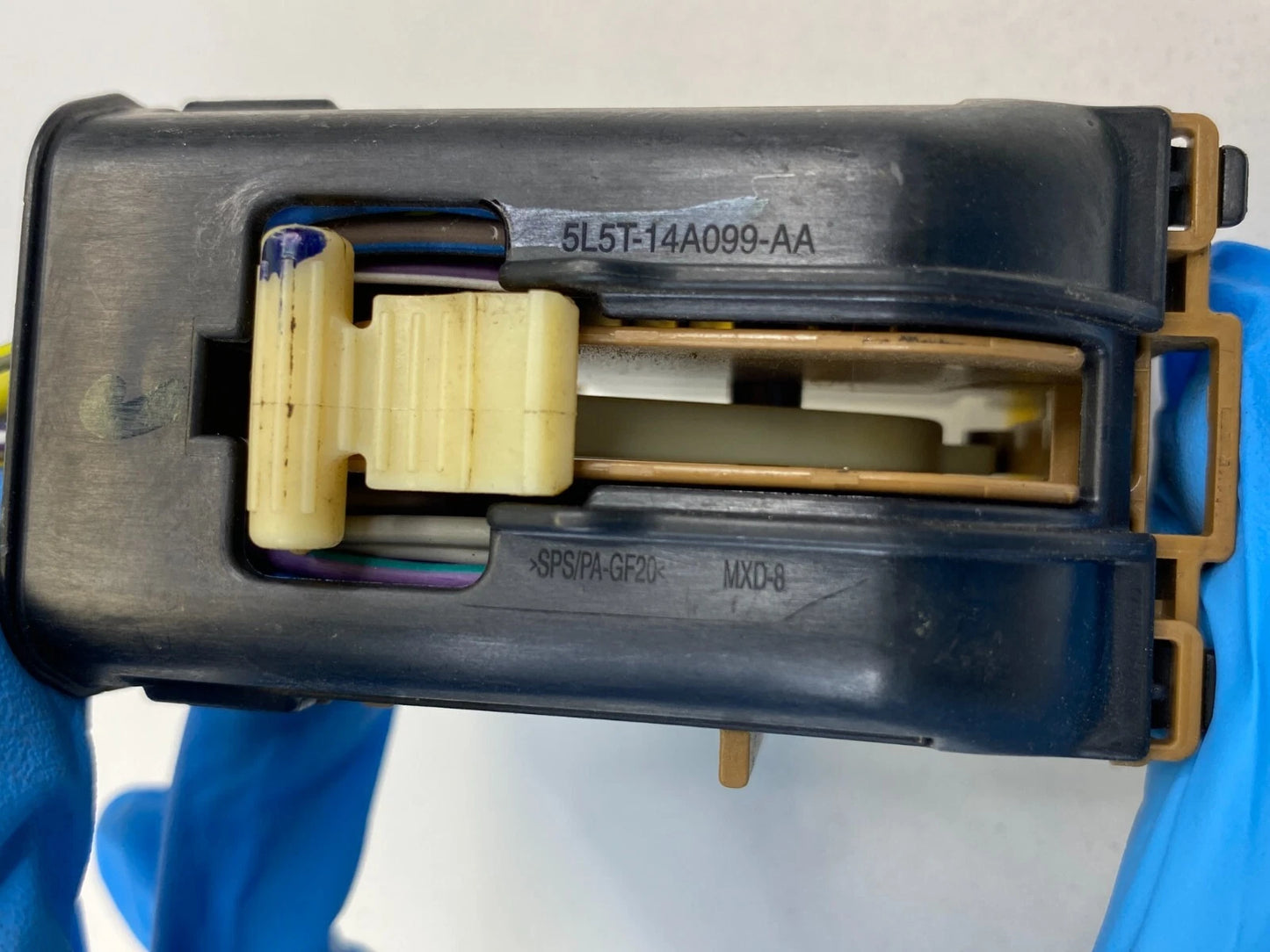 2007 07 LINCOLN MKZ DASH RELAY FUSE BOX PANEL CONNECTOR PLUG 5L5T-14A099-AA OEM