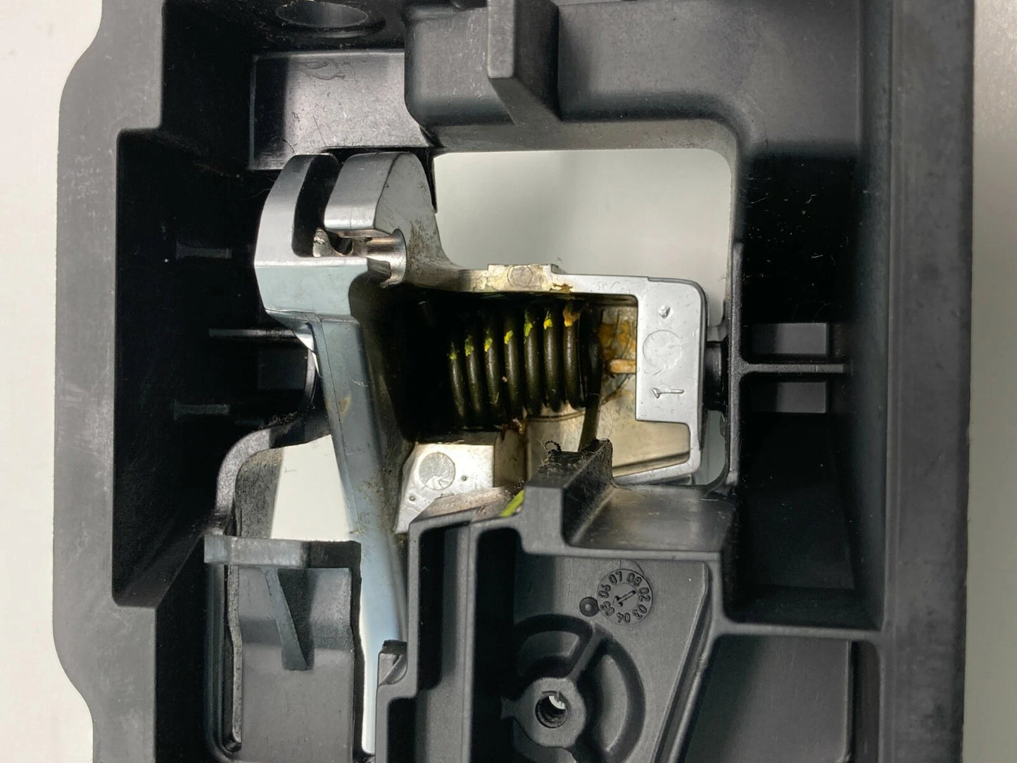 2005-2007 Ford Freestyle Rear Right Side Interior Door Handle 5F9374266B34 OEM