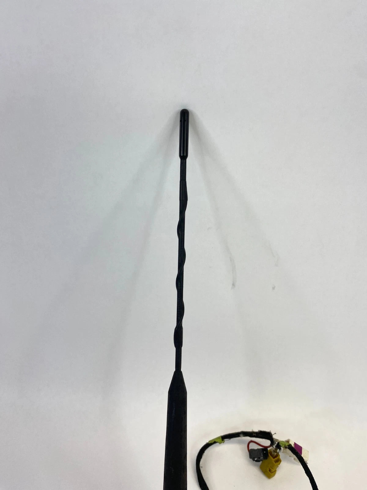 2010 2011 DODGE JOURNEY ROOF RADIO AM/FM ANTENNA BASE MAST MOUNT 05064861AC