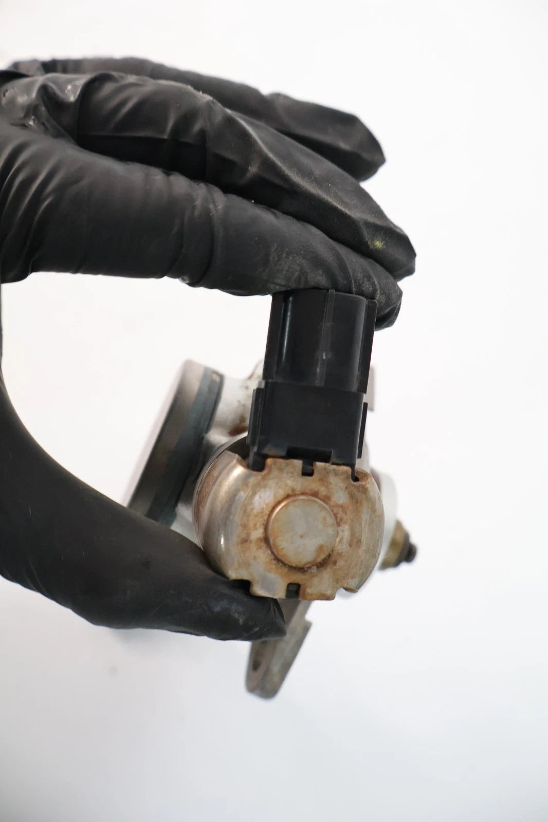2012-2018 FORD FOCUS 2.0L DIRECT INJECTION HIGH PRESSURE FUEL PUMP CM5E-9D376-CA