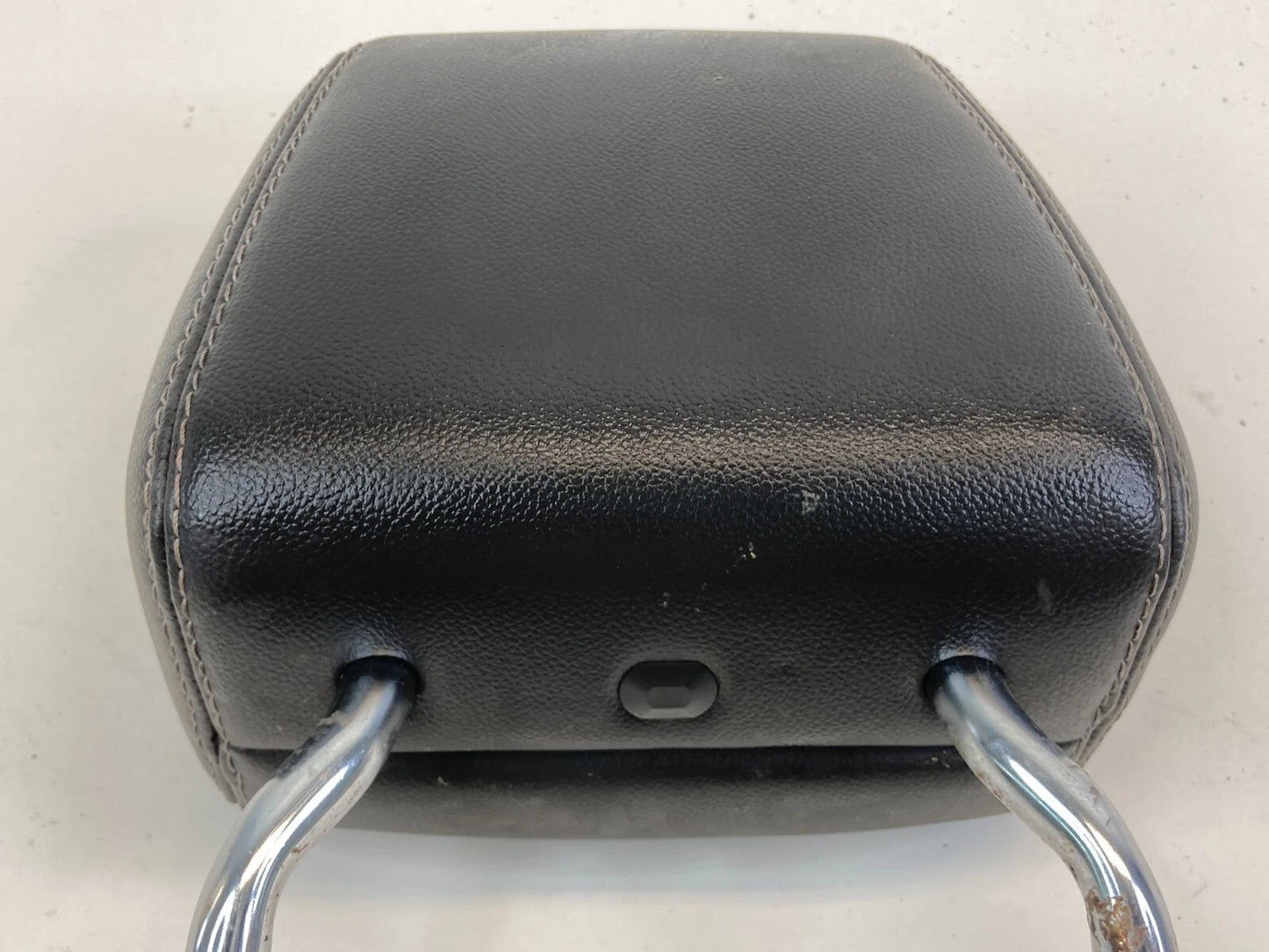 2012-2014 FORD FOCUS FRONT LEFT DRIVER SEAT HEADREST HEAD REST LEATHER BLACK