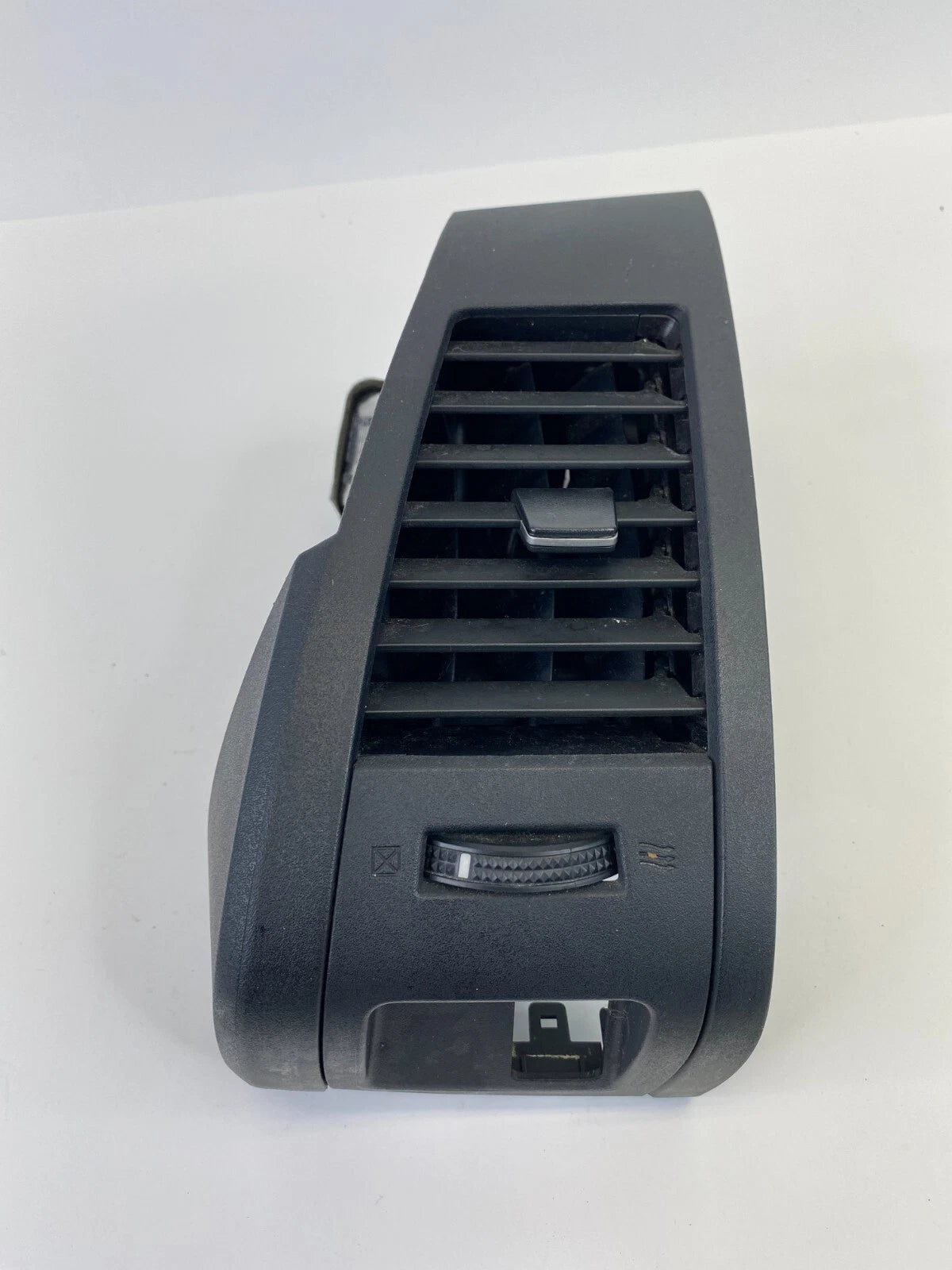 03-07 NISSAN MURANO DASH LEFT SIDE A/C HEAT AIR VENT OUTLET GRILLE 68761-CB000