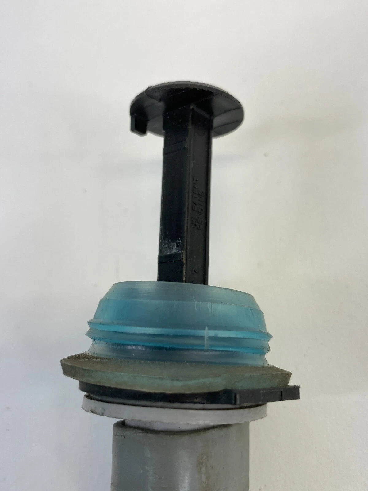 2005-2008 DODGE MAGNUM WIPER WASHER RESERVOIR FLUID LEVER SENSOR OEM