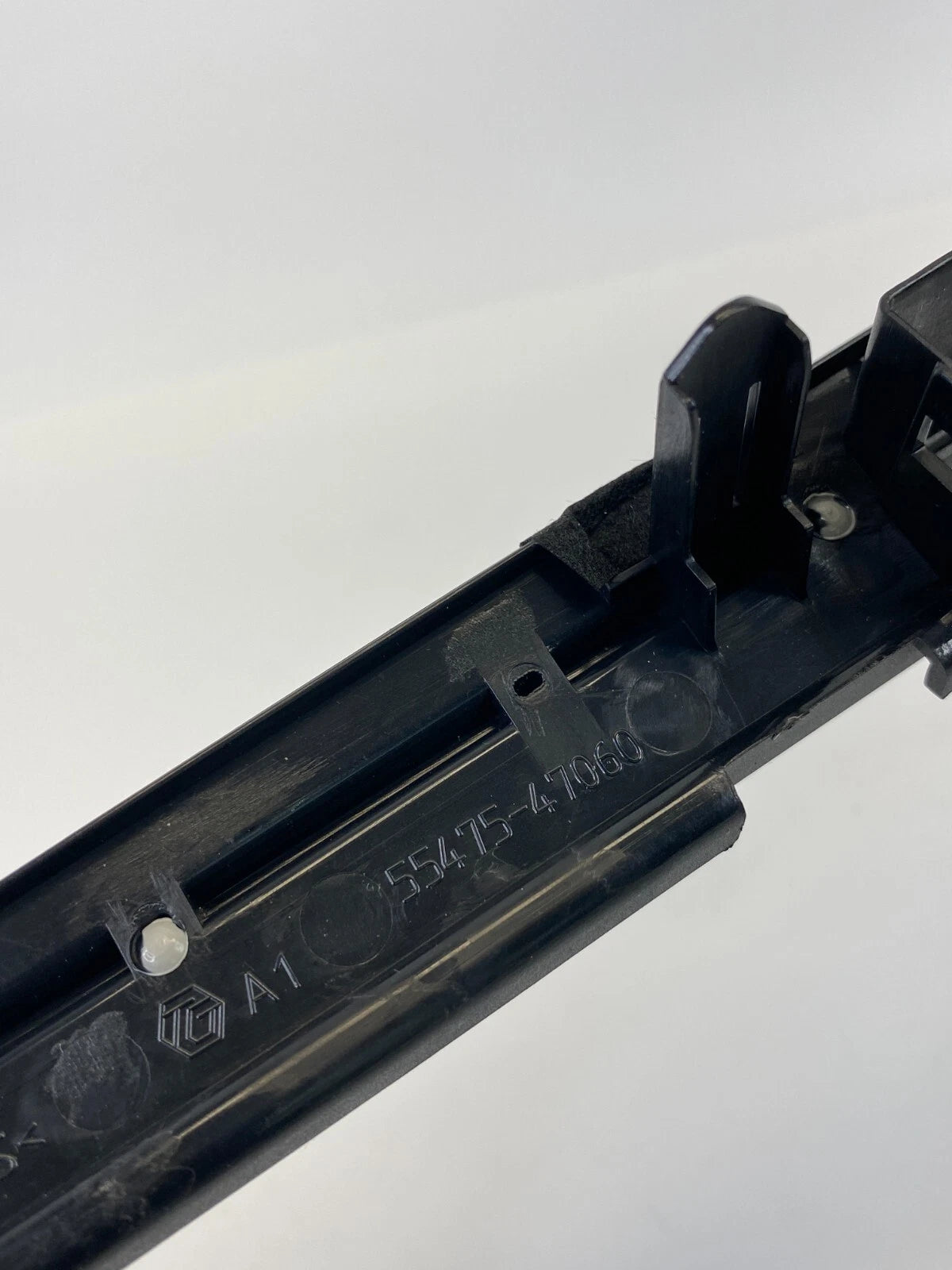 10 11 TOYOTA PRIUS DASH PANEL FILLER GARNISH FINISH MOULDING TRIM 55475-47060