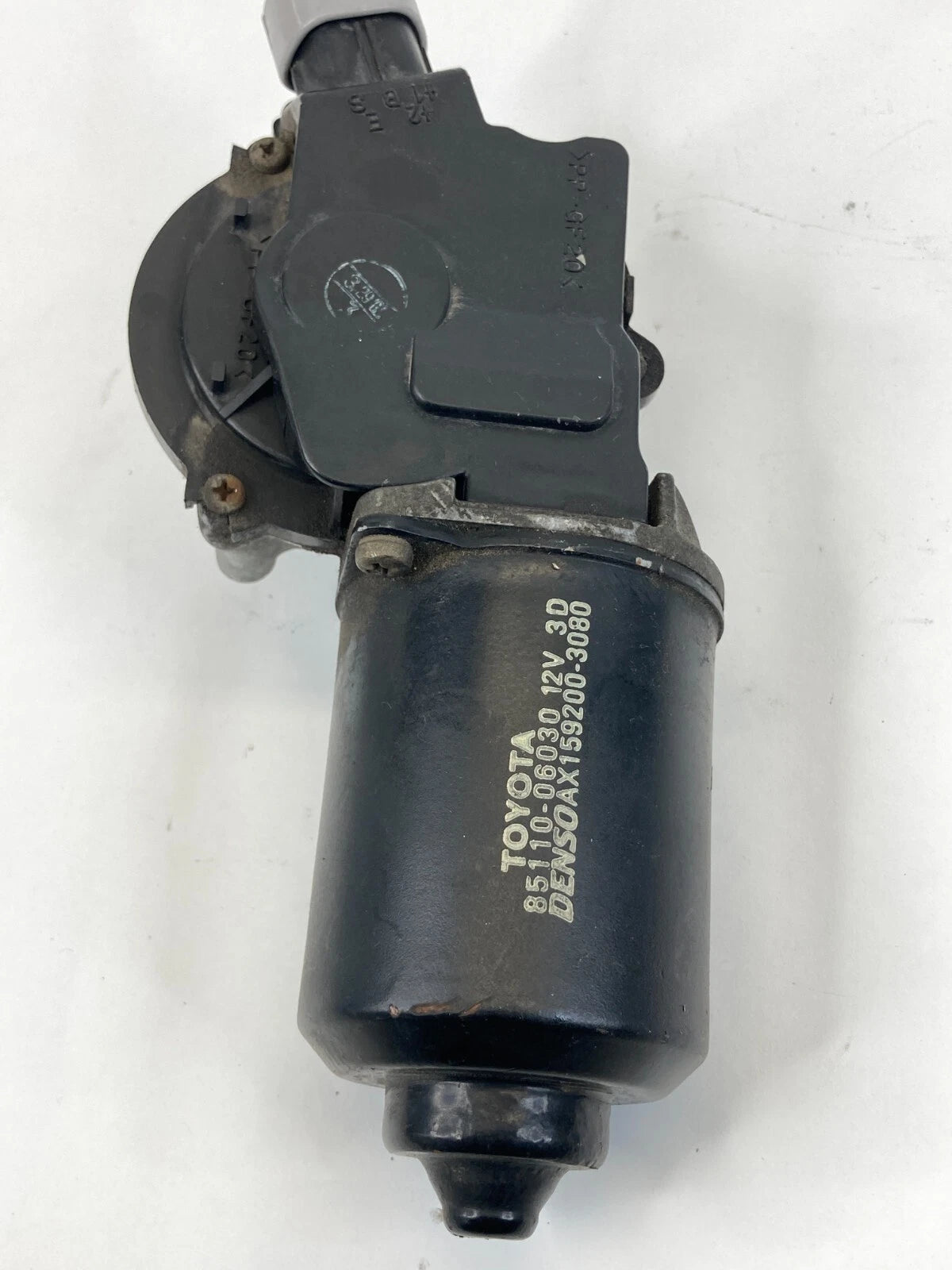 1999-2003 TOYOTA SOLARA FRONT WINDSHIELD WIPER MOTOR ASSEMBLY OEM 85110-06030