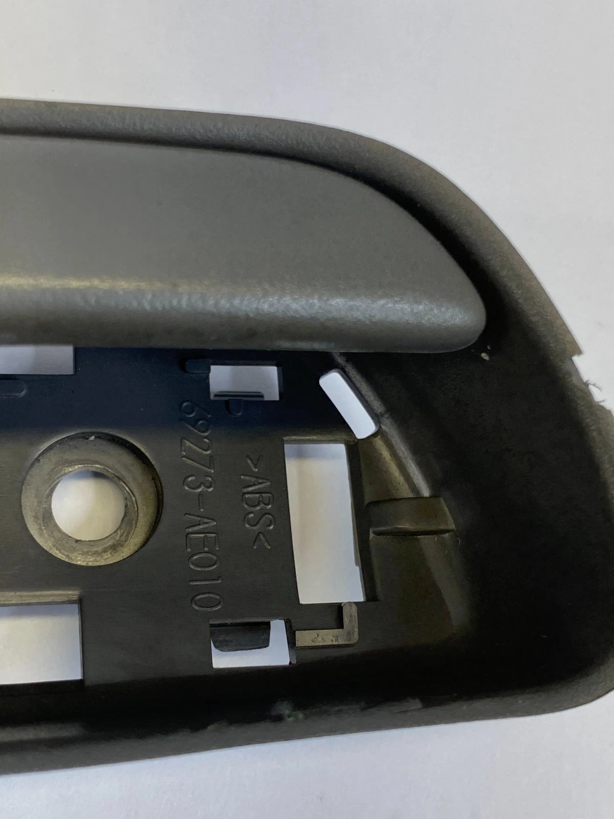 2004-2010 TOYOTA SIENNA CE & LE FRONT RH PASSENGER INTERIOR DOOR HANDLE GRAY OEM