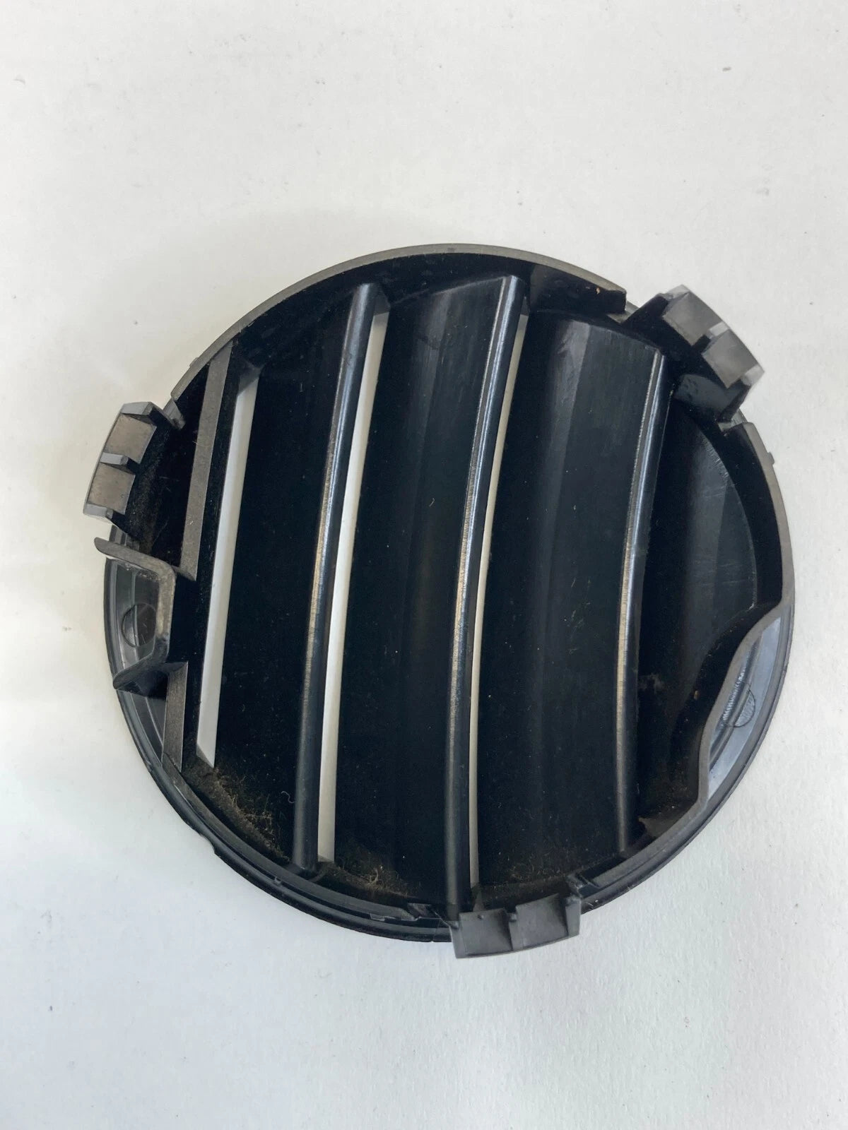 2012-2015 VOLKSWAGEN PASSAT FRONT RIGHT SIDE DASH UPPER DEFROST VENT GRILLE OEM