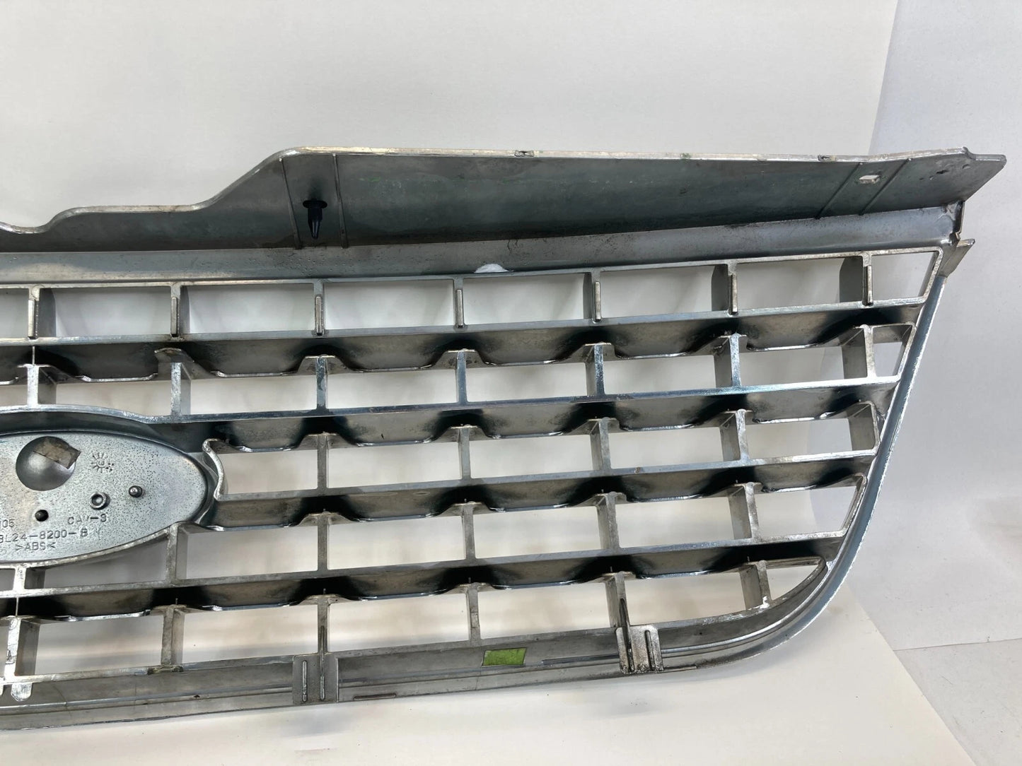 2002 2003 2004 2005 FORD EXPLORER FRONT UPPER GRILL GRILLE 3L24-8200 OEM
