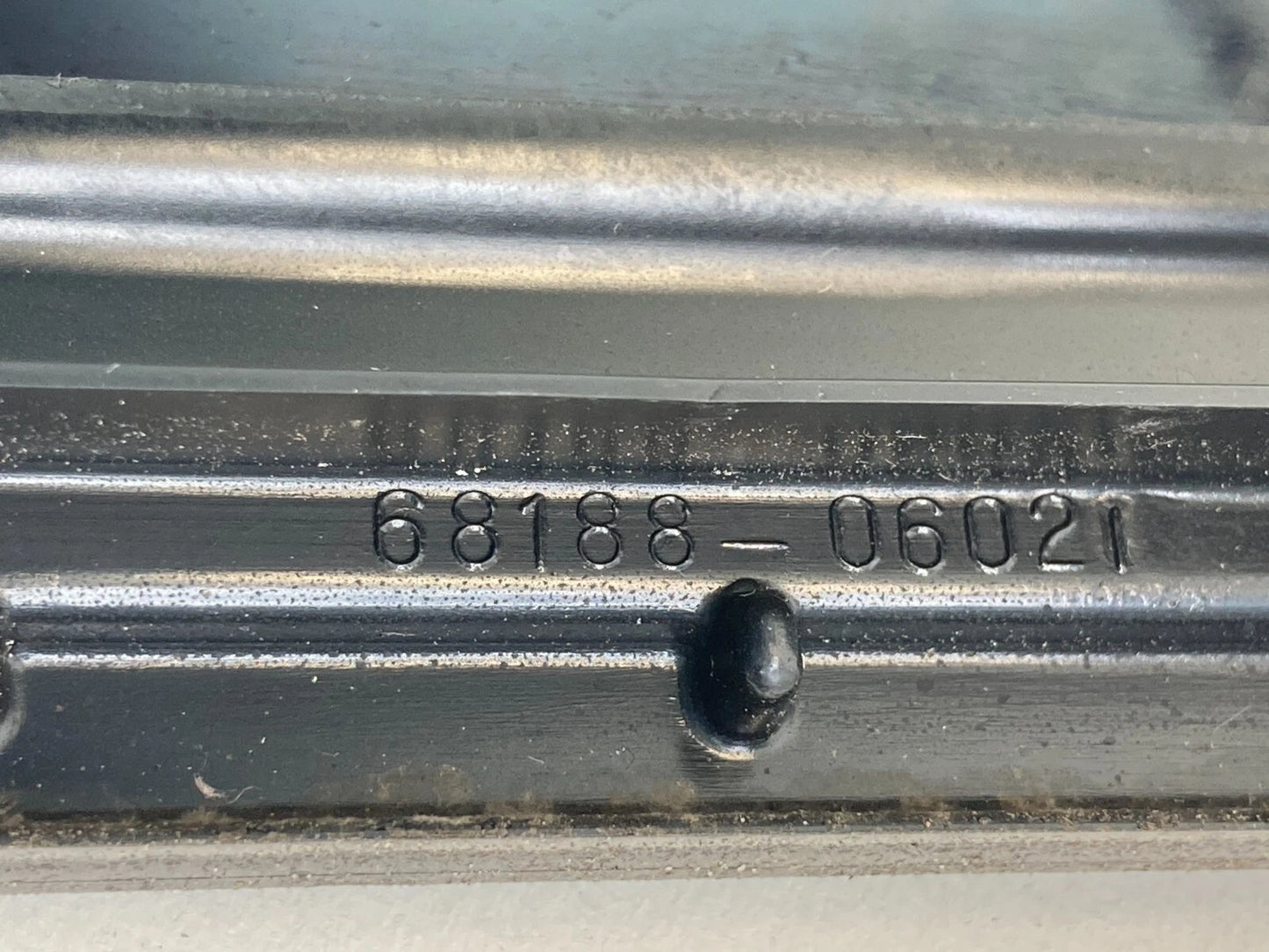 2007-2011 TOYOTA CAMRY REAR RIGHT DOOR QUARTER VENT WINDOW GLASS 68188-06021 OEM