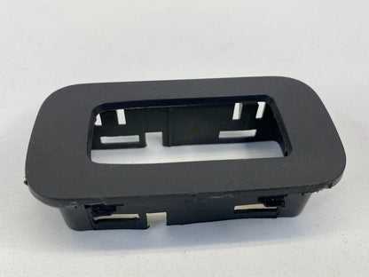 2007-2010 DODGE CHARGER RIGHT PASSENGER DOOR WINDOW SWITCH COVER BEZEL 100010774
