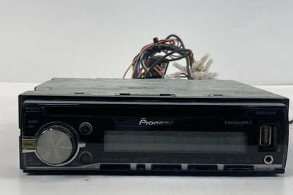 Pioneer Car Audio Radio CD Player Player Receiver Aux USB SiriusXm DEH-X3700S