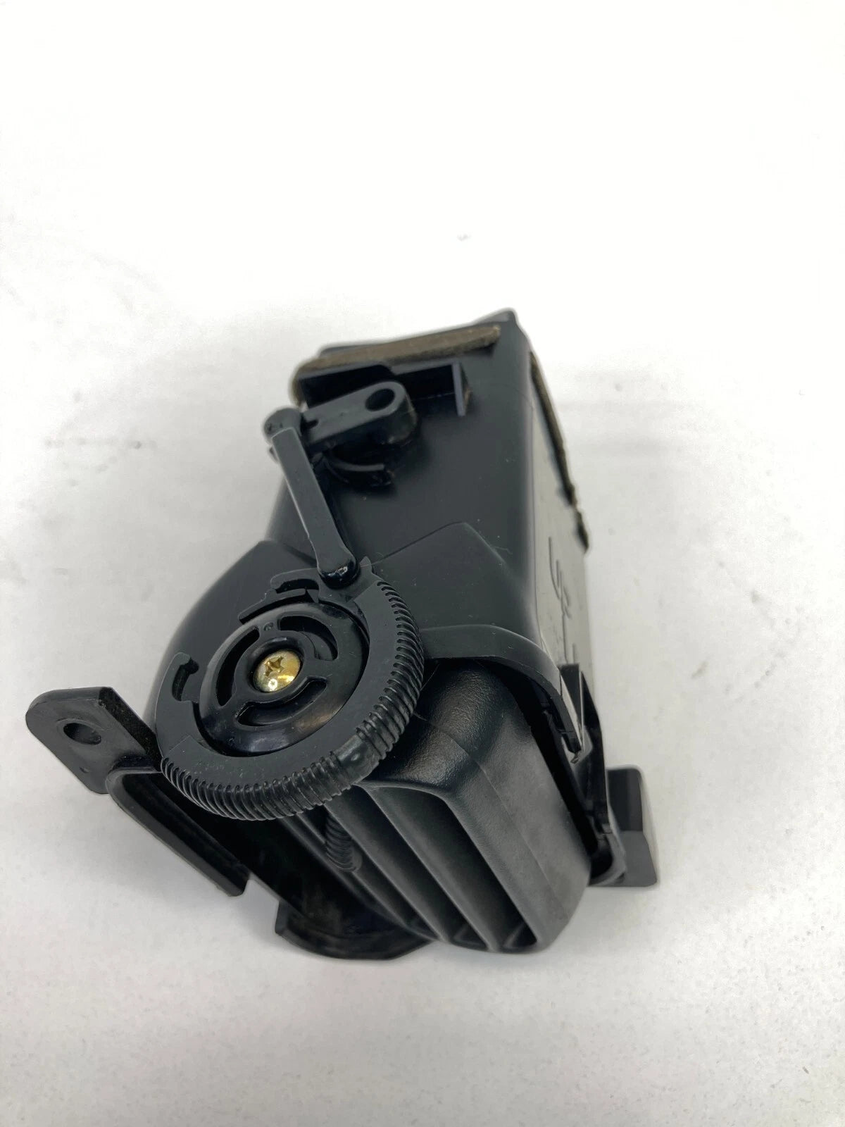 1998-2001 NISSAN ALTIMA DASH LEFT DRIVER SIDE OUTER A/C AIR VENT GRILLE OUTLET