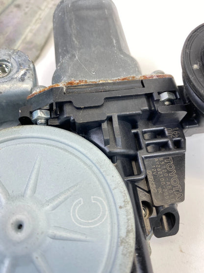 09-19 TOYOTA COROLLA REAR RIGHT SIDE DOOR WINDOW MOTOR REGULATOR 85720AE010 OEM